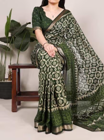 LOOKNBOOK ART Ikat Print Saree